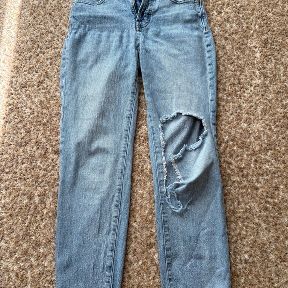 Madewell Light Blue Cropped Jeans with Distressing - Picture 1 of 9